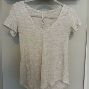 Lululemon short sleeve shirt